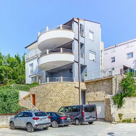 Pepa Apartment